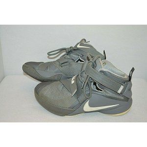 Nike Youth Lebron Soldier IX 9 GS Shoes Sneaker 776471-003  Youth sz 5.5 Gray